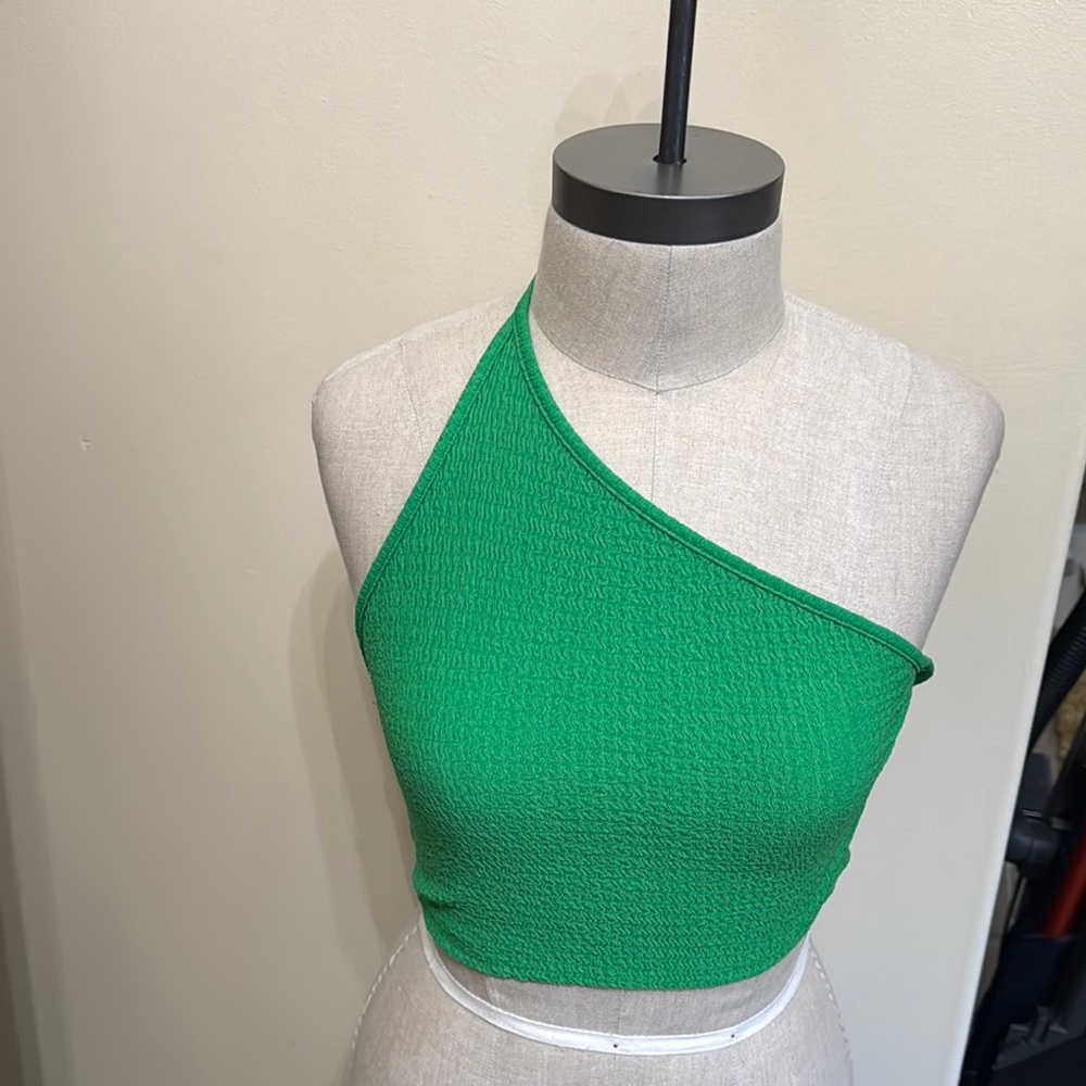 Green One-Shoulder Crop Top
